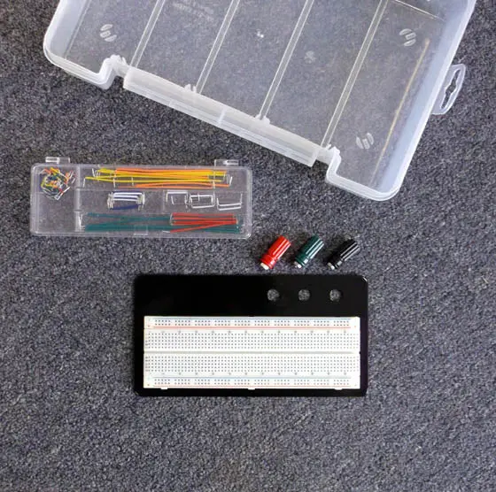 2760257 - Breadboard With Wiring Kit 830 Contacts Jumper Wires In A Box 1