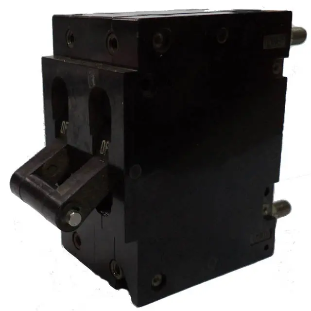 Am2-A3-A-0040-02E - Circuit Breaker 40A 250Vac Toggl Chmt 2P 38X37mm Bolt Blk 1