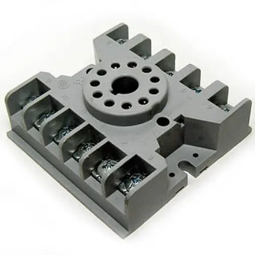 Sm11 - Relay Socket 11P Rnd Screw Chmt 10A/300V 1