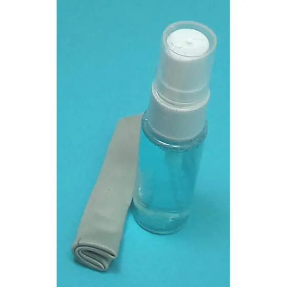 Kit-03 - Eyewear Lens Cleaner 1