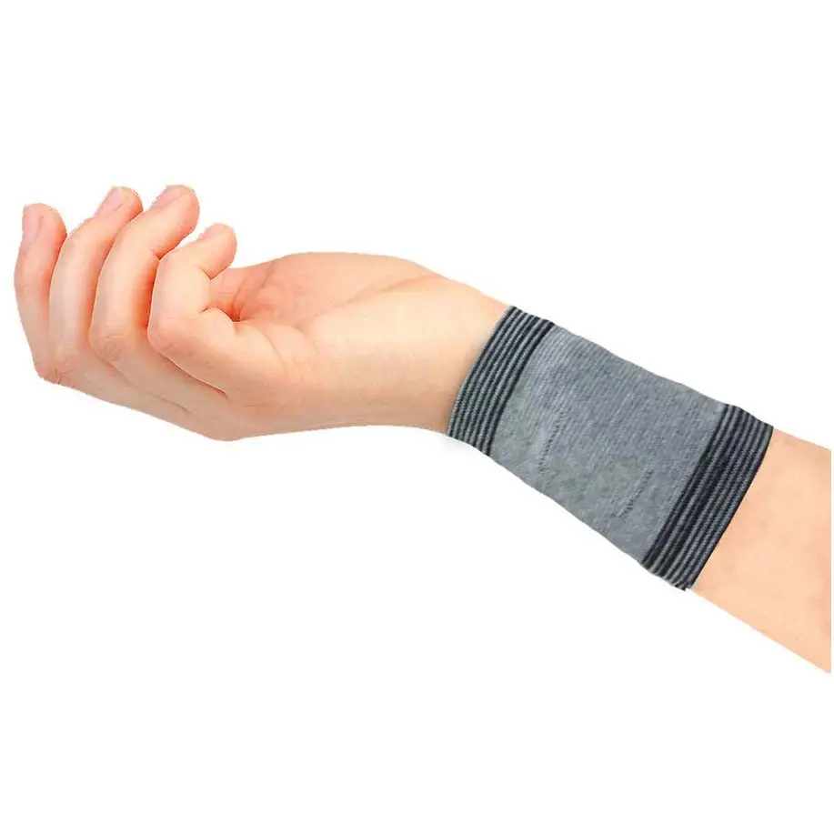 702654 - Wrist Support With Magnet Compression Sleeve 1