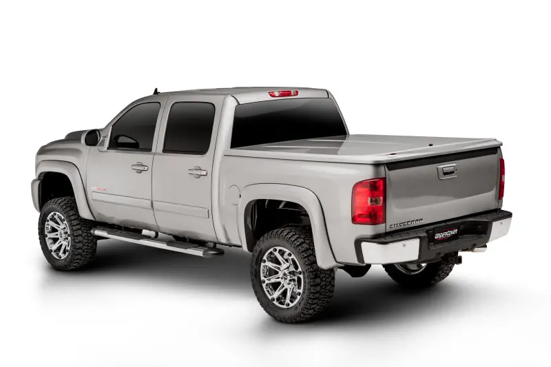 Undercover Lux Soft-Tonneau Bed Cover For 2014–2018 Chevy Silverado 1500 – 5.8Ft Bed, Summit White 1