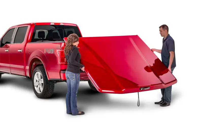 Undercover Elite Smooth Retractable Truck Bed Cover For 2019–2020 Chevrolet Silverado 1500 (5.8 Ft) 1