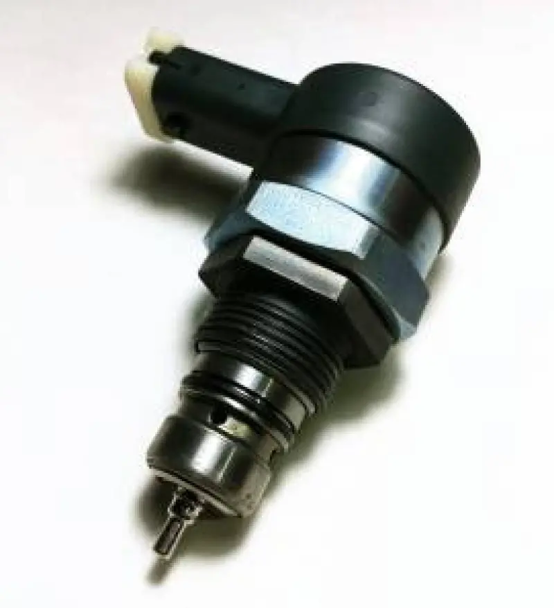 Exergy Duramax Lb7 High-Pressure Relief Valve – 2400 Bar (34,800 Psi), M16X1.5 Outlet – Race-Only Use 1